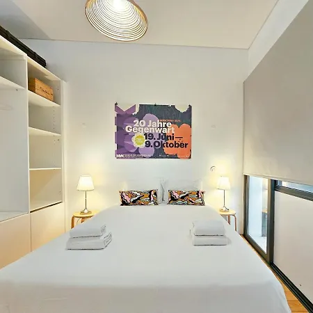 Full Of Light And Color At The Spot In Town Apartman *